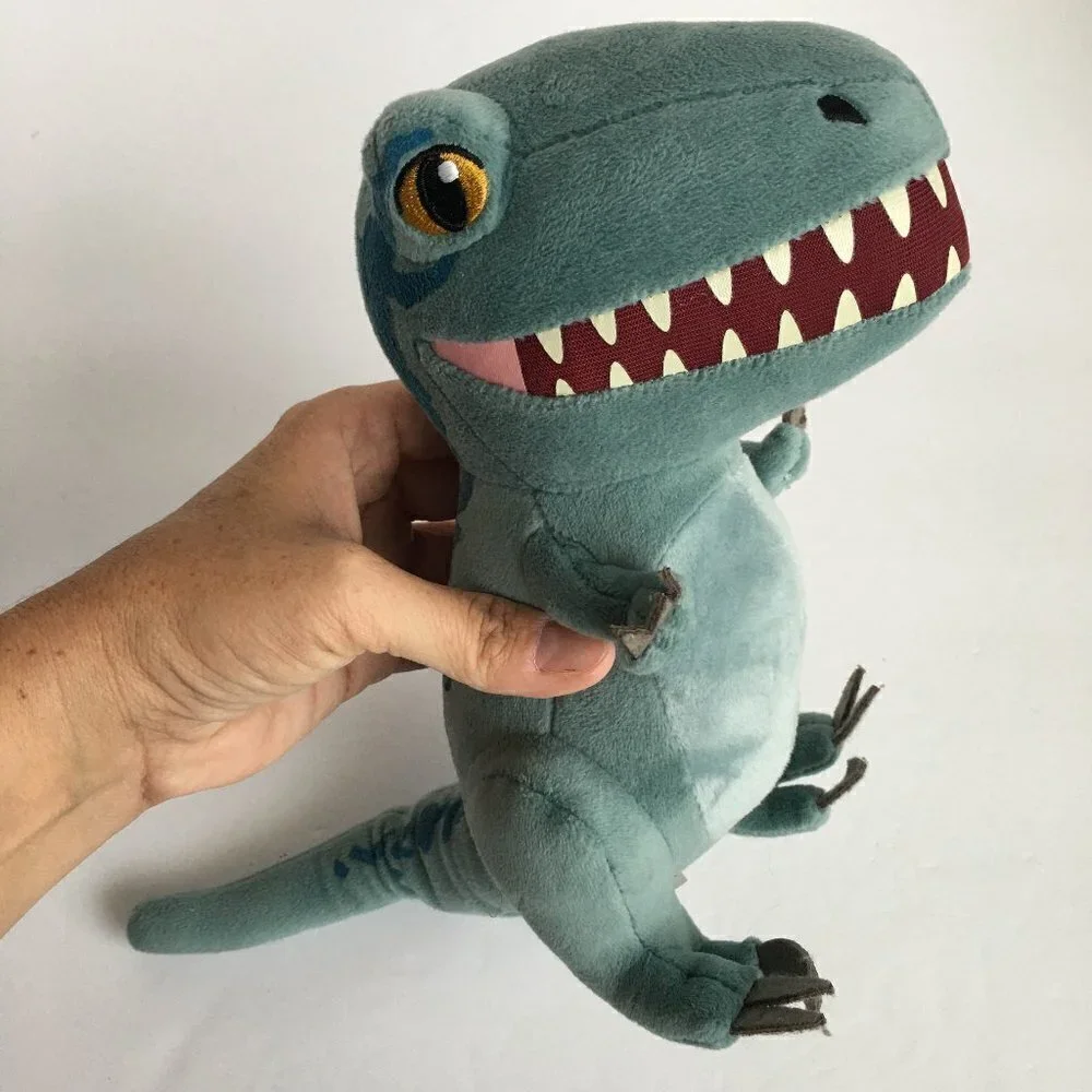 Jurassic World Universal Studios Blue Raptor Plush‎ Dinosaur Stuffed Animal Toy